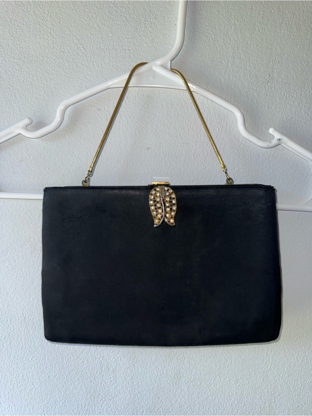 Elegant Vintage Black Evening Clutch with Gold Chain